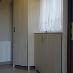 NR: 3. Meble z płyty drewnopodobnej (laminowanej)